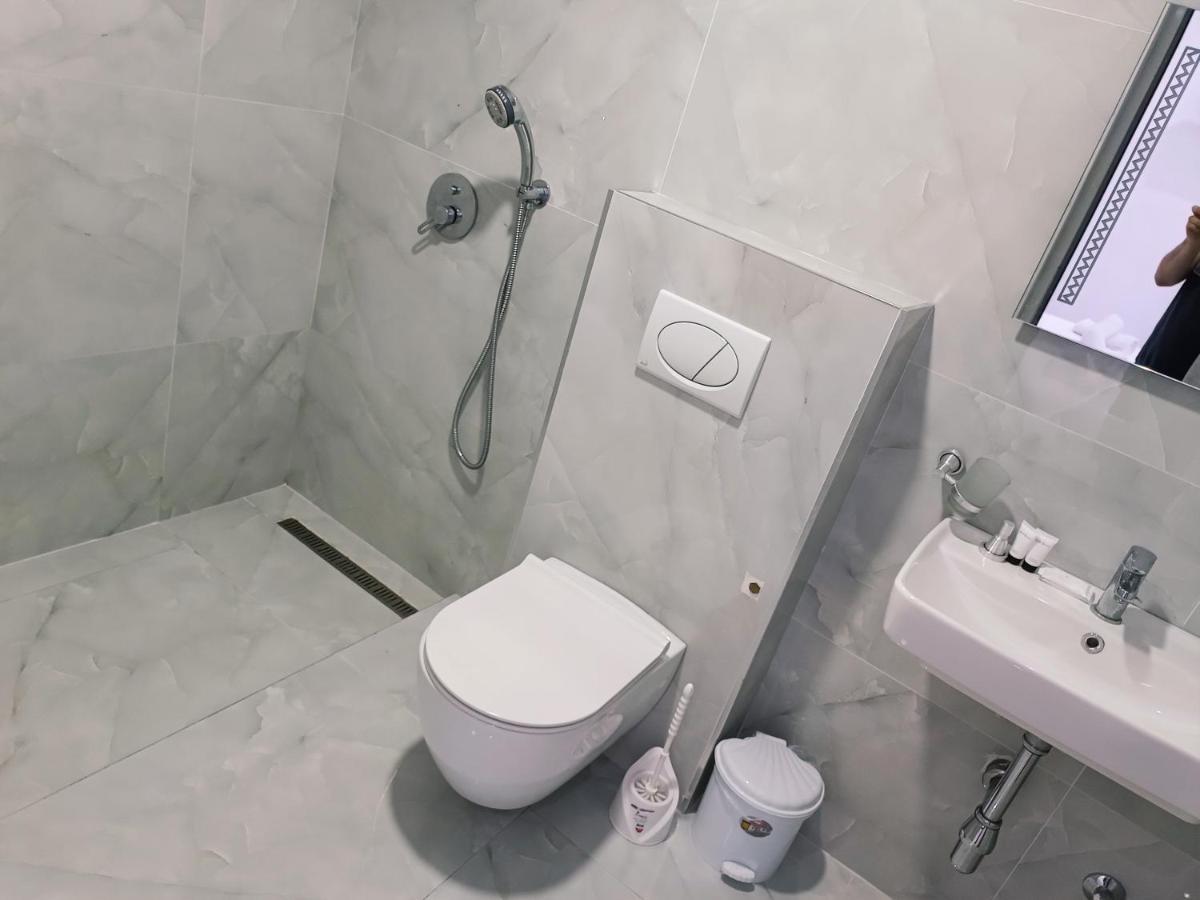 Gusto Di Casa Hotel Sarande Luaran gambar
